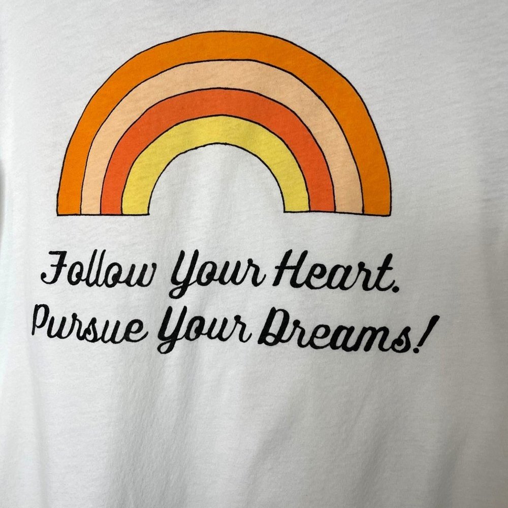 Chaser Pastel Rainbow Follow Your Dreams Pursue Your Dreams Women's Tee Size S